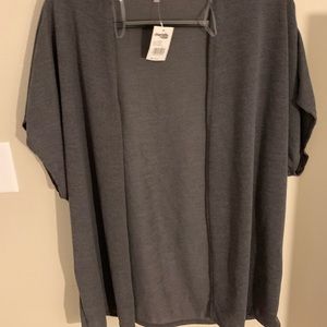 Grey short sleeve sweater